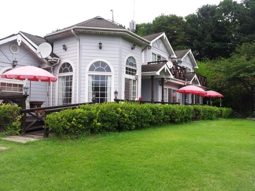 Bluesky Pension Gapyeong Exterior photo