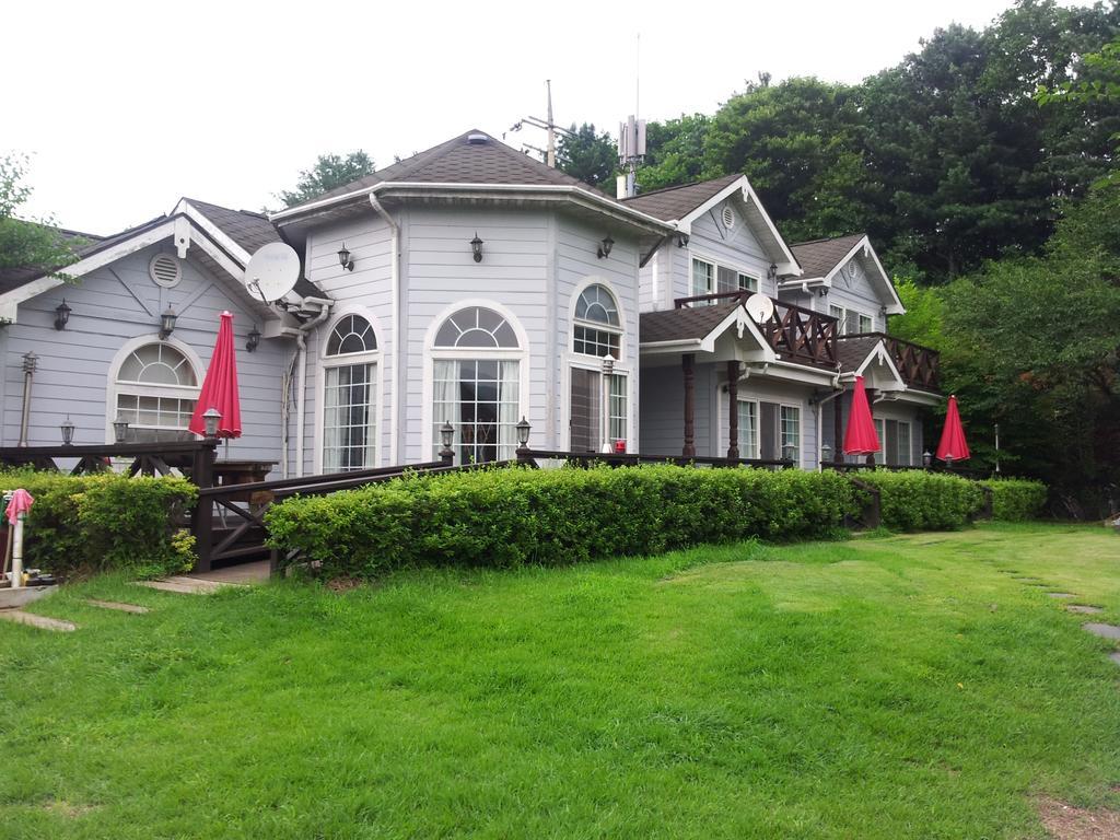 Bluesky Pension Gapyeong Exterior photo